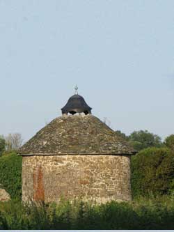 Dovecote St. Coulomb, click for larger image.