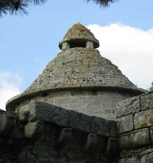 Dovecote of Kergoz, click for a larger image to open in a new window.