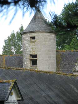 Hillion dovecote, click for larger image