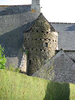 Dovecote at Taden, click for larger image.