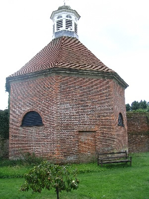 Felbrigg dovecote back, click for larger image