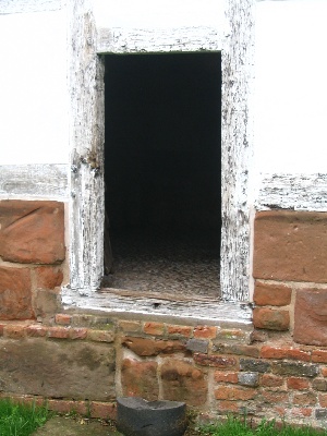 Wichenford door, click for larger image